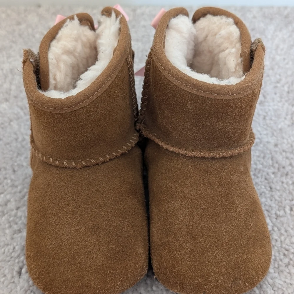 UGG Infant Jesse Bow II Bootie Chestnut Suede Pink Satin Bow Baby Size 4/5
